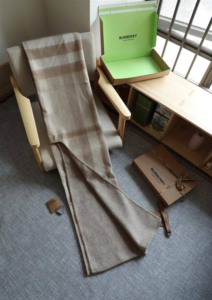 2026116111743893 100